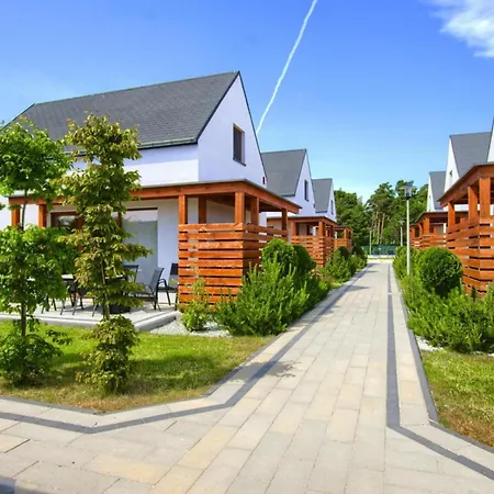 Apartment In Rogowo Near Baltic Sea Beach, Cleaning Included روغوفو